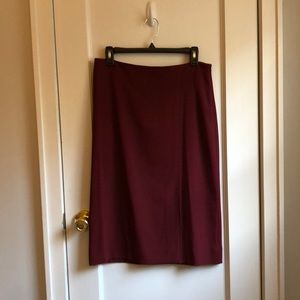 MM LaFleur Mulberry Skirt in Burgundy Size 8